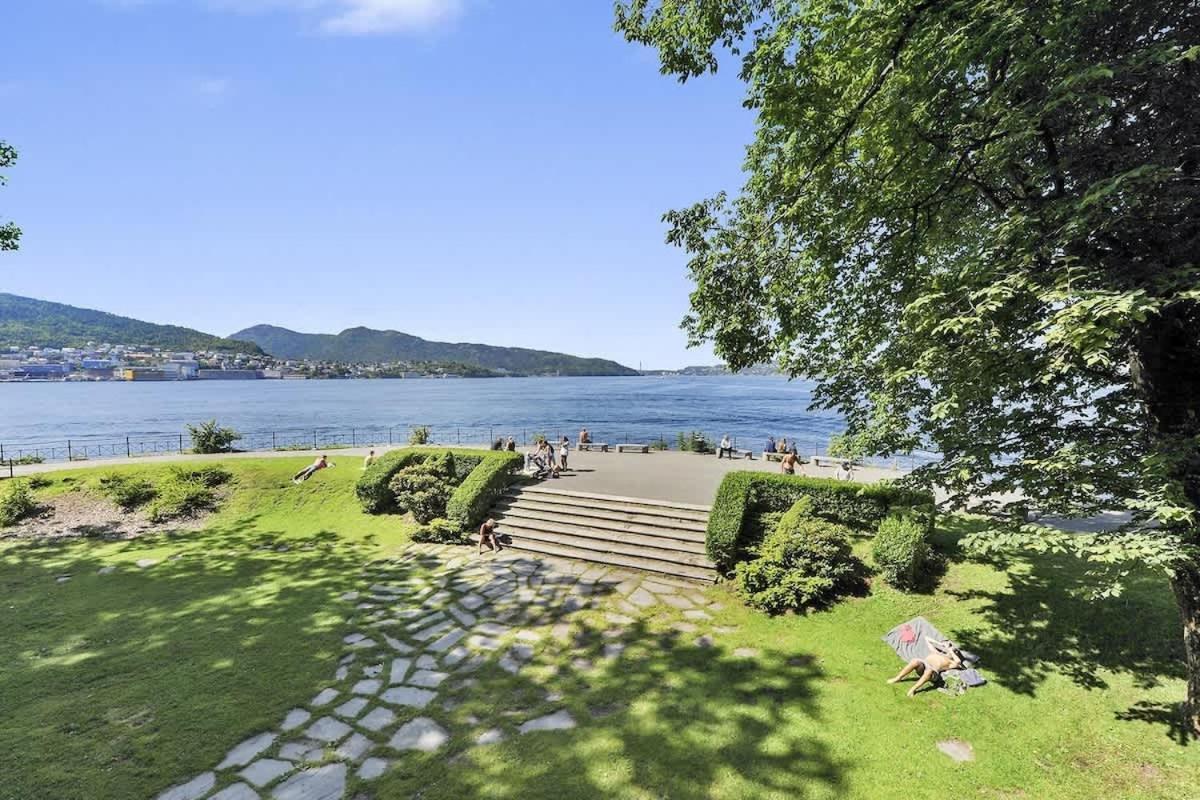 Dinbnb Apartments I Mid-City Luxury With Mini Balcony And Smart Tv & Sound System Bergen Buitenkant foto