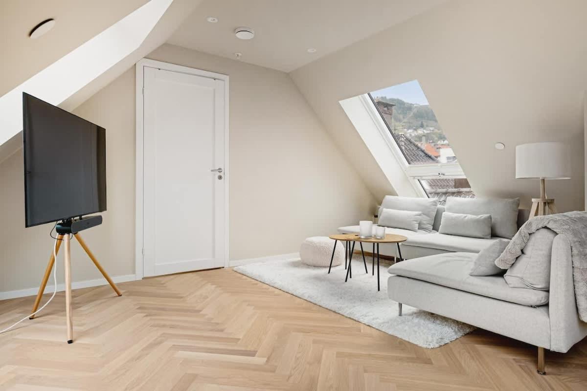 Dinbnb Apartments I Mid-City Luxury With Mini Balcony And Smart Tv & Sound System Bergen Buitenkant foto